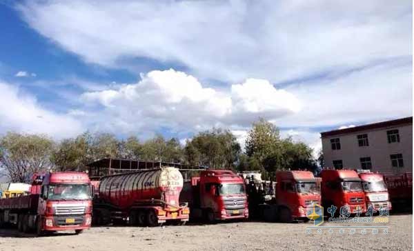 Fast inspects Tibet area service station