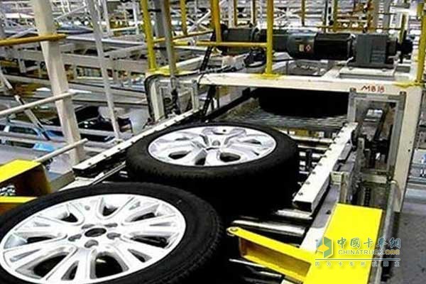 Tire intelligent manufacturing system