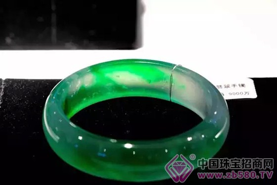 ç¿¡ç¿ æ‰‹é•¯ï¼Œä¼°ä»·