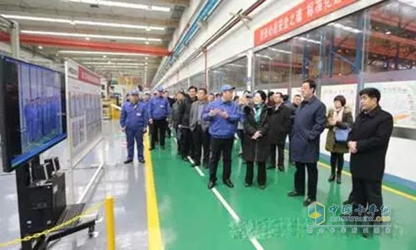 Shandong Province Federation of Trade Unions, State Electromechanical Systems, Staff Technical Innovation Work Site Promotion Meeting Held in Weichai