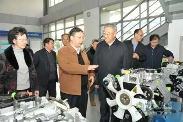 China Industry Awards Investigation Team Experts Visited Yunnei Power Research