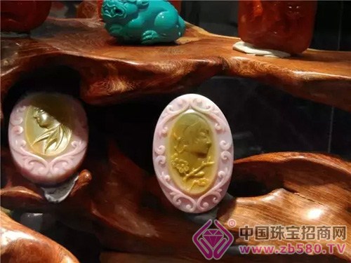 çŽ›ç‘™