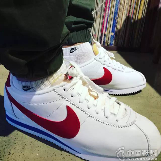 è¿™åŒNikeçš„é˜¿ç”˜éž‹ä¹Ÿè®¸ä¼šæ˜¯ä¸‹ä¸€åŒStan Smith