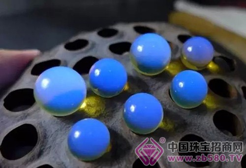è“ç€