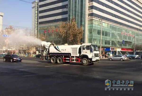 China National Heavy Duty Truck HOWO dust suppression car