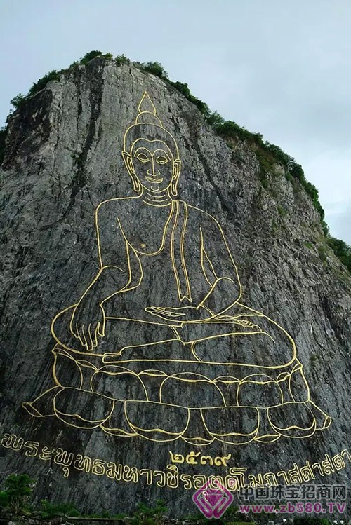 é»„é‡‘å¤§ä½›