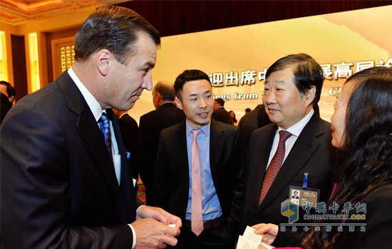 Chairman of Weichai Tan Xuguang attended the "China's Night in Shandong" at the 2016 China Development Forum