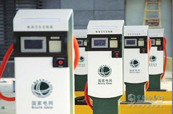 Beijing to Build 435,000 Charging Posts in 5 Years