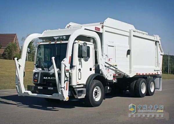 HEIL automatic garbage truck