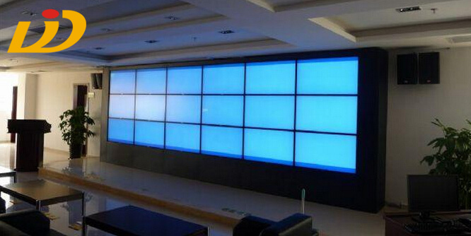 LCD splicing screen