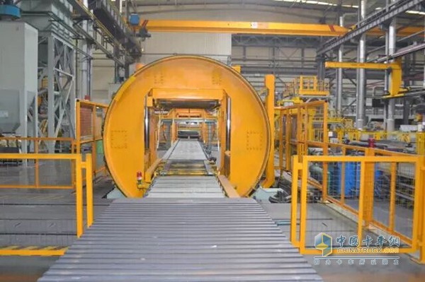 Weichai's largest crankshaft resin sand molding line