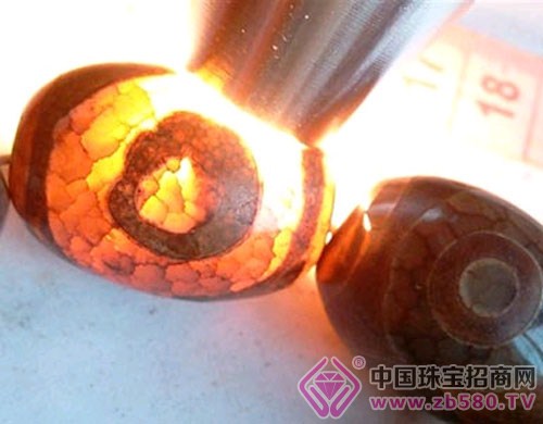 é¾™çº¹çŽ›ç‘™çš„é‰´åˆ«