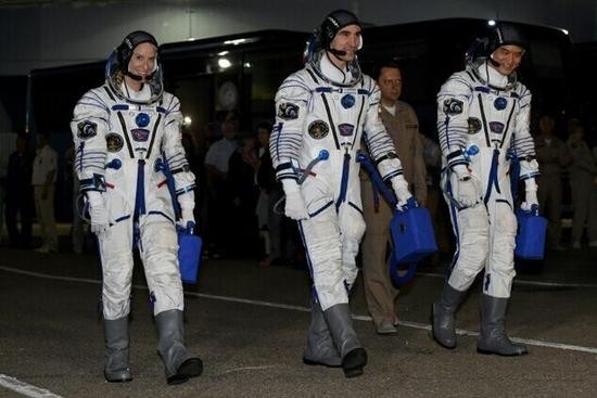 Astronauts will conduct DNA sequence testing