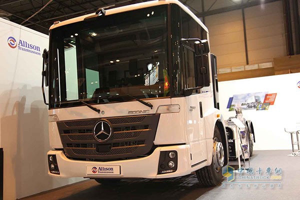 Mercedes-Benz Econic NGT Truck with Allison 3000 Series Transmission