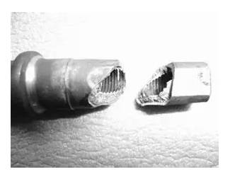 Effect of heat treatment on improving fatigue strength of bolts