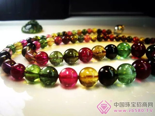 å½©è‰²å®çŸ³ï¼Œç¢§çŽº