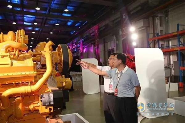 Guests visited Cummins Engine (Beijing) Co., Ltd. overhaul workshop
