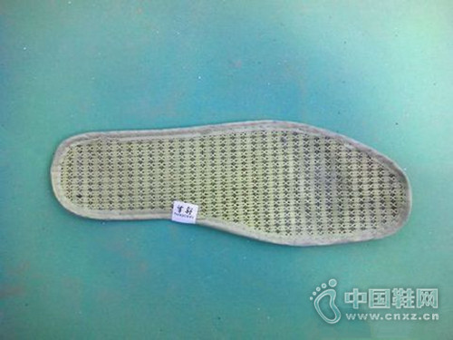 æœ¬ç½‘ï¼šéž‹å­å¤§äº†æ€Žä¹ˆåŠž æ•™ä½ å‡ æ‹›è½»æ¾å®žç”¨æ–¹æ³•