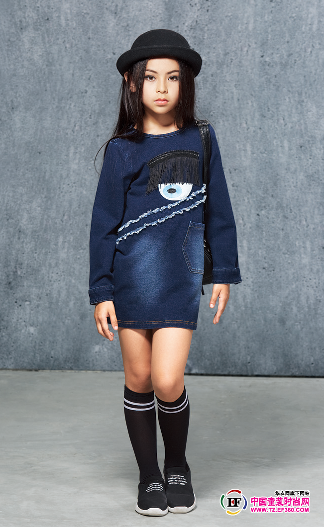 How to wear a denim fashion sense? See how happy Kyby children's clothing is played!