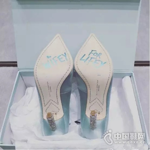 è¿™äº›å©šéž‹ç®€ç›´ç¾Žå“­äº†ï¼Œå°±ç®—ä¸å«äººä¹Ÿå¿…é¡»è¦ä¹°ï¼