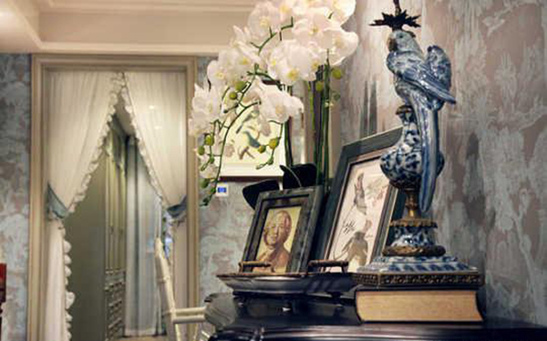 Baroque vintage Nordic design with artistic richness
