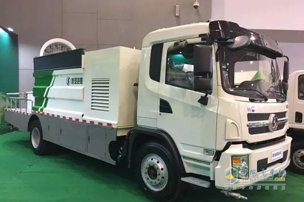 Xuande brand new multifunctional dust suppression car unveiled at Xi'an Sanitation Equipment Exhibition