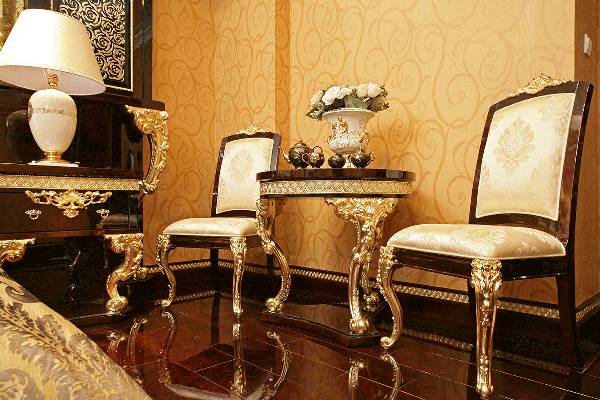 Explain the similarities and differences between classical European style, French style, and simple European style in European style.