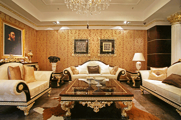 Explain the similarities and differences between classical European style, French style, and simple European style in European style.