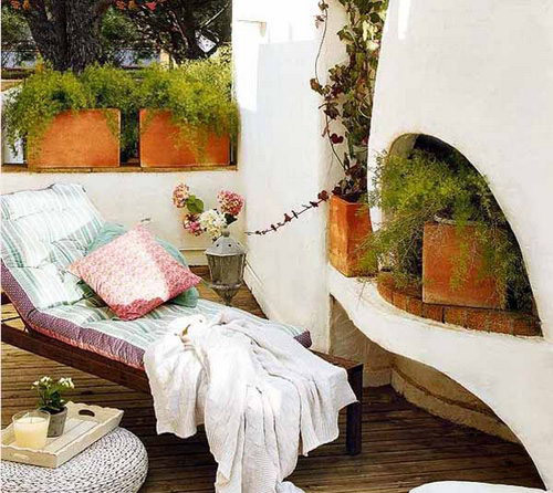 The effect of the open balcony decoration best reflects the corner of life
