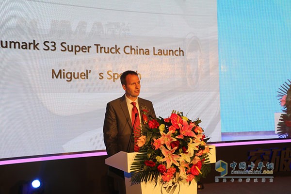 Mr. Miguelkindler (Kang Mingguang), Factory Manager of Beijing Futian Cummins Engine Co., Ltd.