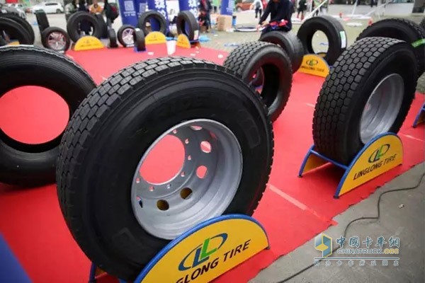 Sports Field Exquisite Tire Products Show