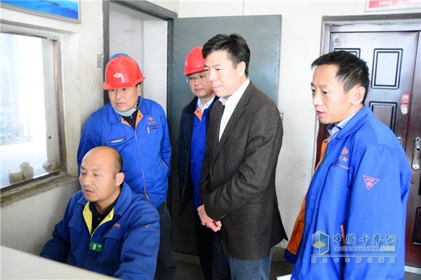 Chairman Yan Jianbo came to Baoji factory to inspect and guide