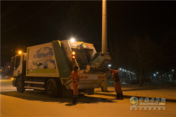 Iveco Stralis CNG Garbage Truck at Work
