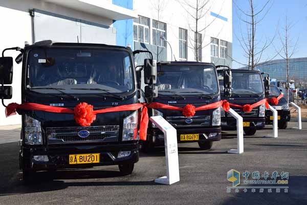 Purple Electric series sanitation vehicles are mainly pure electric food kitchen garbage truck and suction truck