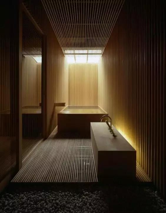 Minimalistic decorative techniques