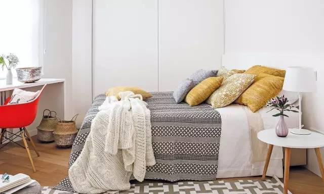 Open design, let the living room full of life, casually placed furniture is more life-like