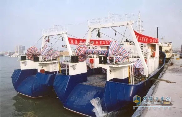 The first delivery ceremony of Weichai export trawler to Morocco