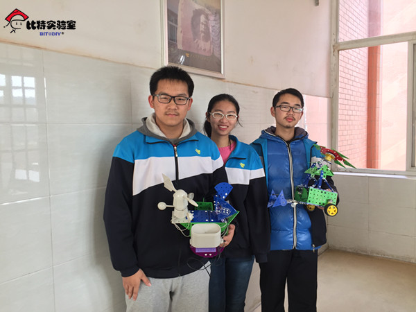 Wuhan middle school students use chips to make "all-round weather detection trolley"