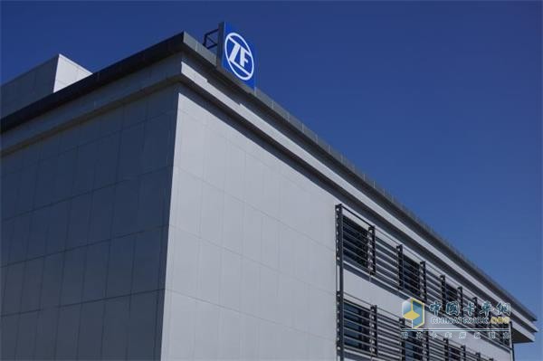 ZF Becomes STARTUP AUTOBAHN New Partner