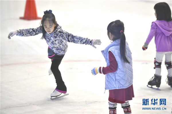 How to carry out snow and ice sports in South China: Hong Kong articles