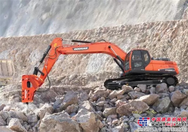 Strong "drilling" - Doosan DX300LC-9C