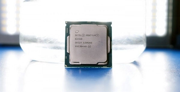 What graphics card does the Pentium G4560 have? The best Pentium G4560 with graphics card