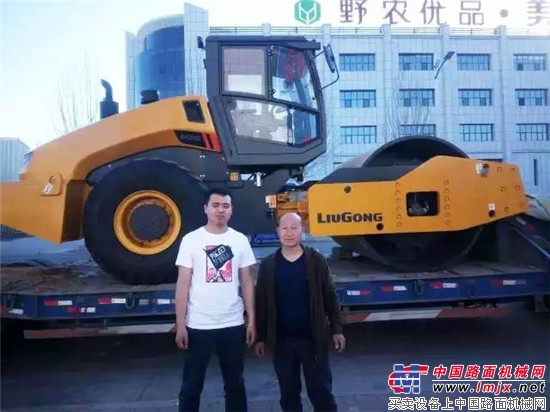 Liugong full hydraulic single-drive roller: technology leading, energy efficient!