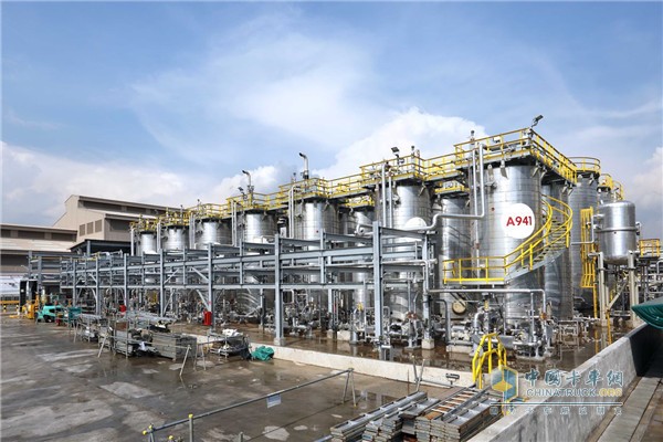 Mobil Singapore Synthetic Lubricating Oil Factory