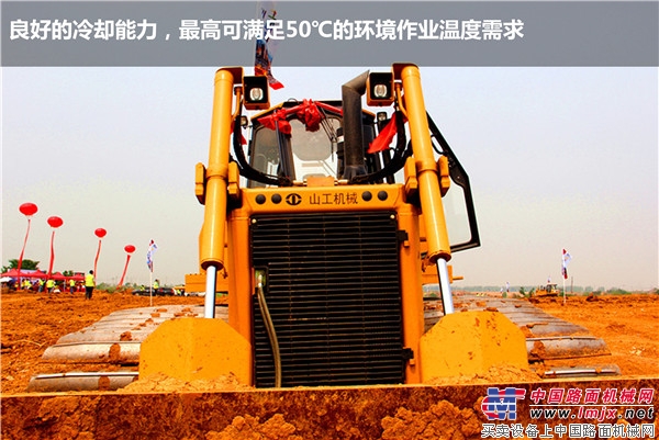 High production, low consumption, comfortable operation, mountain machinery SEM816 bulldozer evaluation