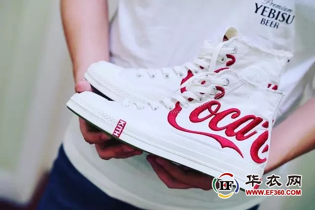 CONVERSE&KITH&Coca-Cola Co-Creates Chuck Taylor 1970s Canvas Shoes