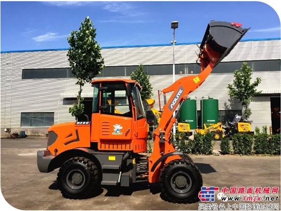 The Olite 925C loader is just tall!