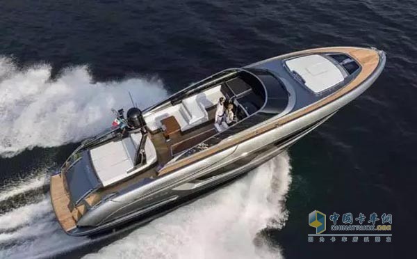 Weichaiâ€™s Ferretti holds the worldâ€™s premiere of the latest yacht in Italy