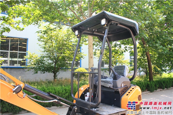 Narrow site construction tool Hengte HT21 series miniature excavator