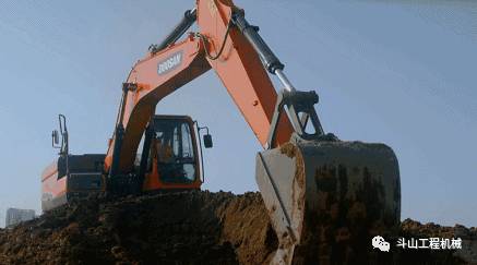 Take the first step of Doosan DX215-9C to win the winner of life